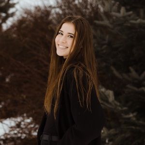 Meet your Posher, Christina